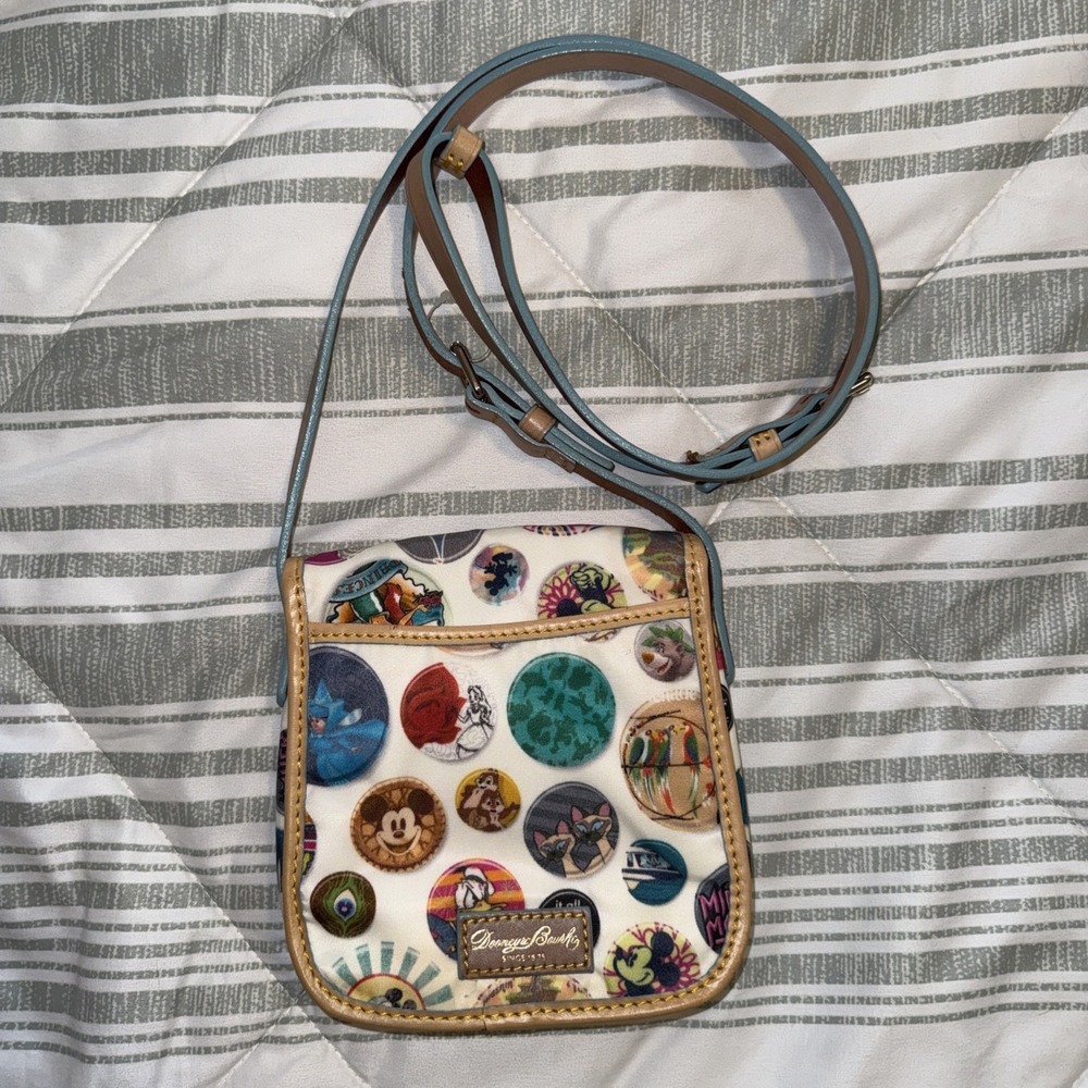 Dooney & Bourke Disney Character Buttons Crossbody Bag - Purse - Picture 4 of 13